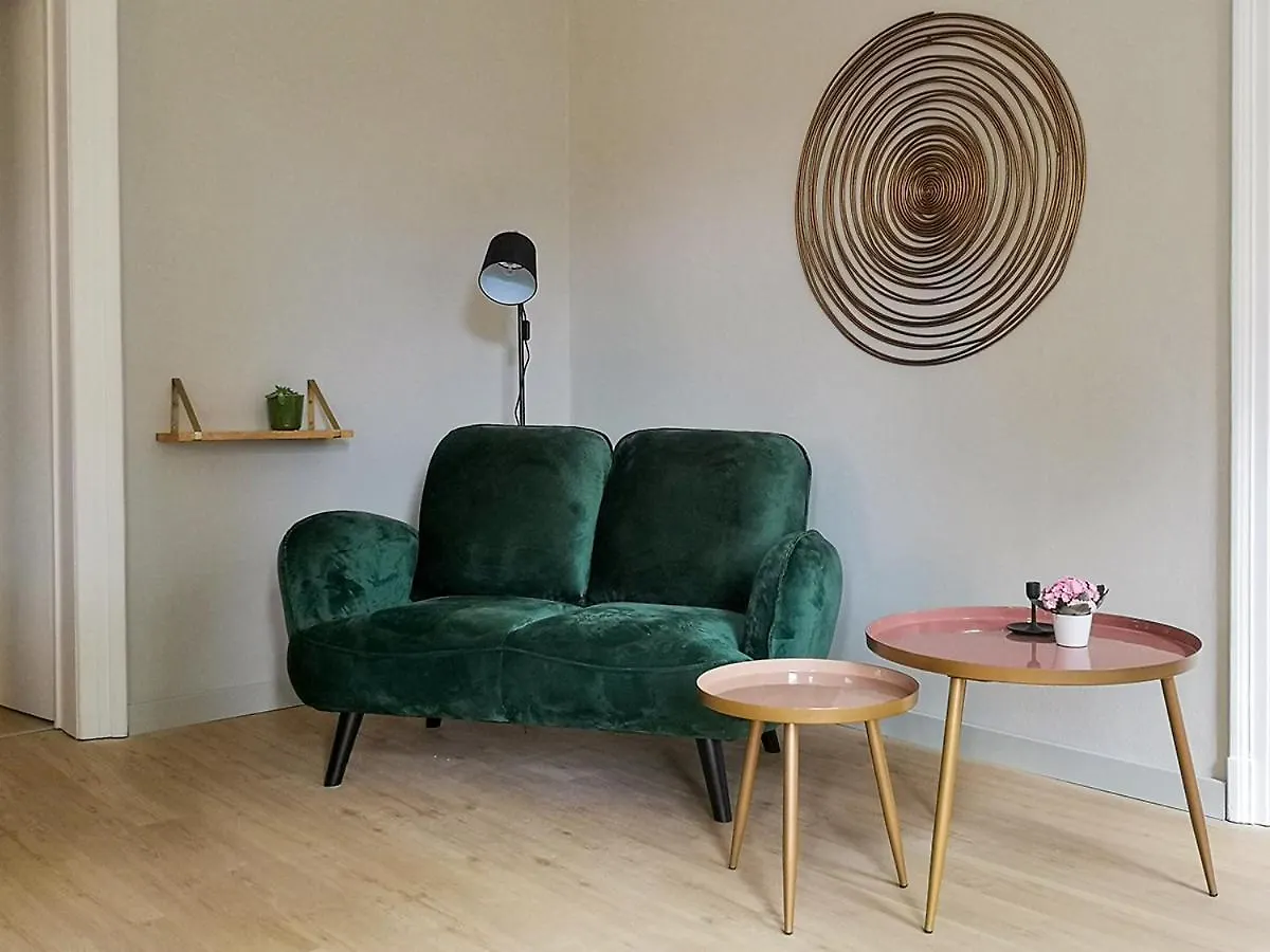 Ferienwohnung Dein Zuhause In Der Ferne - Der Gute Ton Dresden Apartment