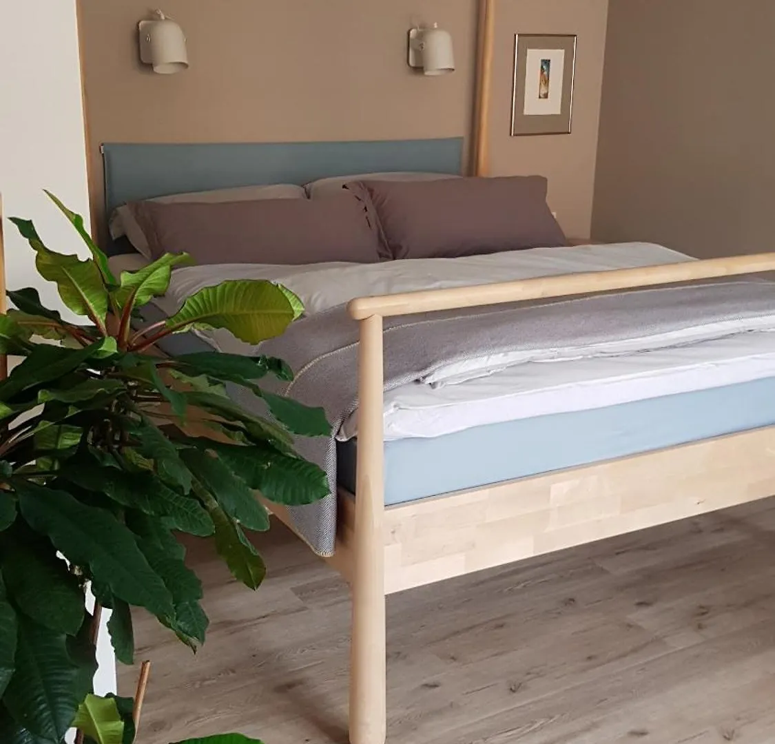 Apartment Ferienwohnung Dein Zuhause In Der Ferne - Der Gute Ton Dresden Deutschland