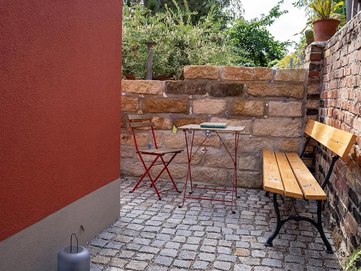Ferienwohnung Dein Zuhause In Der Ferne - Der Gute Ton Dresden Apartment