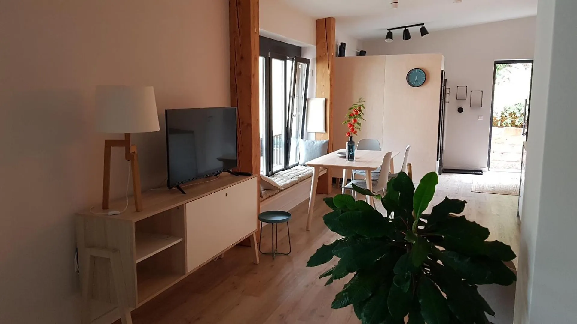 Ferienwohnung Dein Zuhause In Der Ferne - Der Gute Ton Dresden