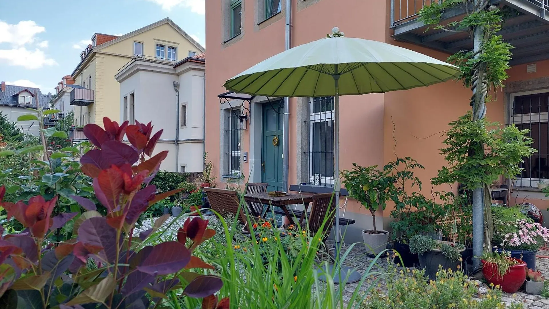 Ferienwohnung Dein Zuhause In Der Ferne - Der Gute Ton Dresden Apartment